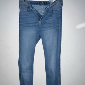 Hollister jeans gently used